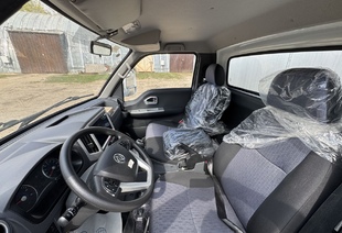 ИЗОТЕРМИЧЕСКИЙ ФУРГОН DONGFENG JUNFENG Q35 (МРМ 3,5т) 4,2м